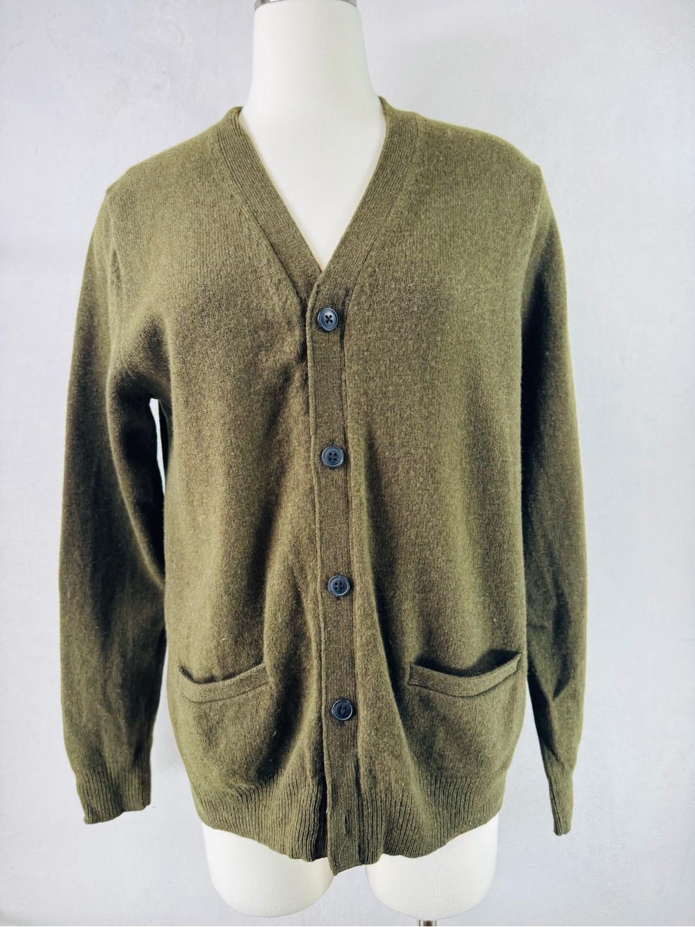 Uniqlo Olive Green V-Neck Button Wool Cardigan Medium